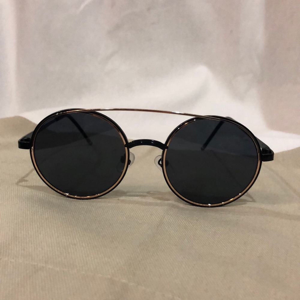MiaNova Sunglasses BNwOT gorgeous 💋😎